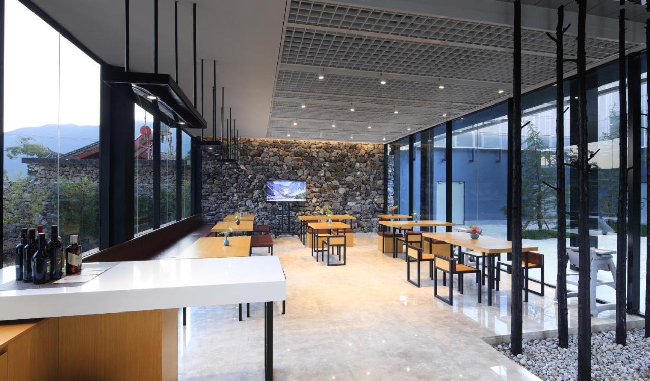 The Rock Hotel Lijiang  Exterior foto